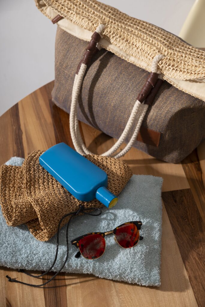 still-life-beach-bag-ready-travel (1)-min